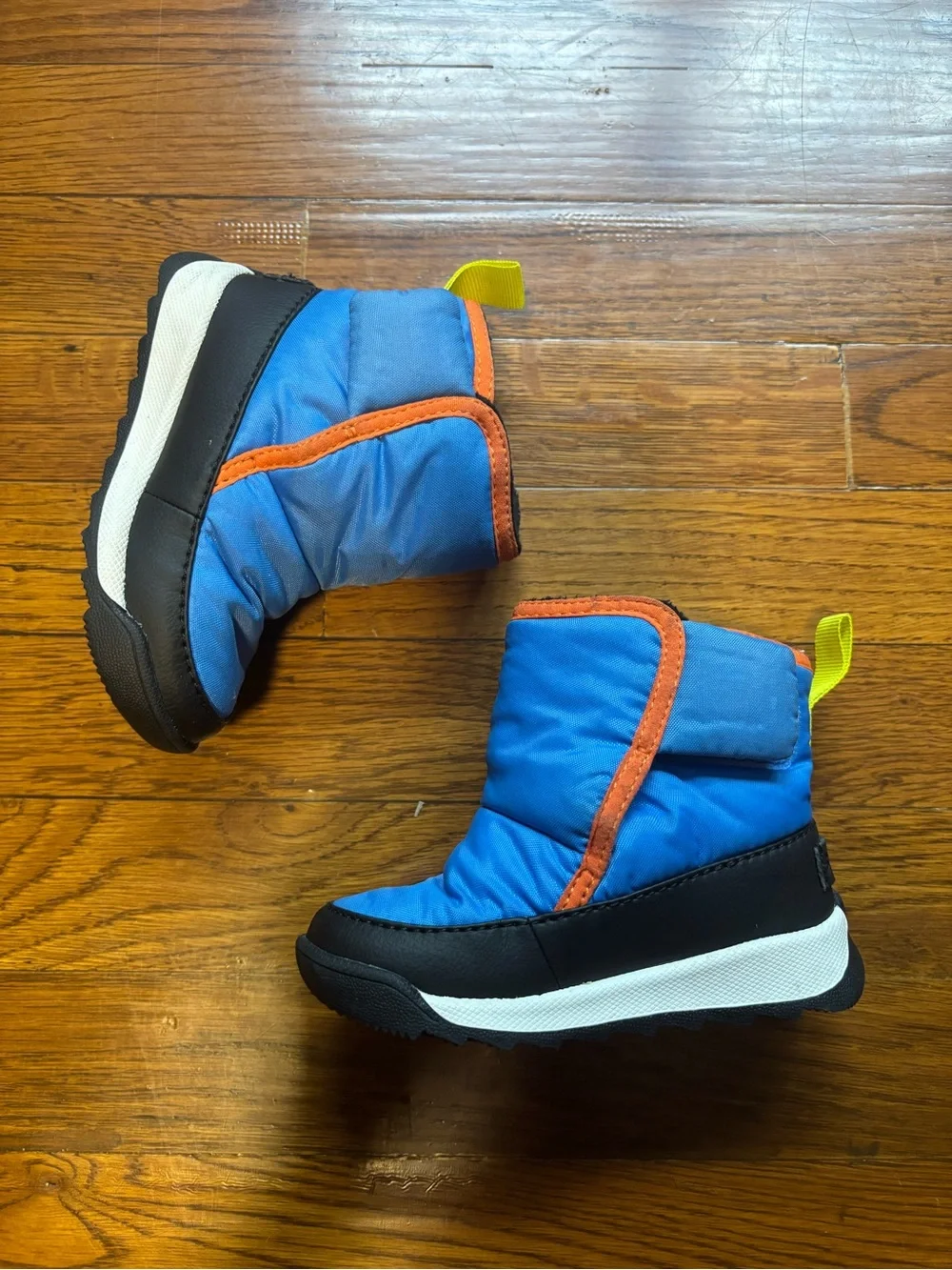 Like New! Sorel Childrens Whitney Winter Snow Boot in Blue. Size 7.